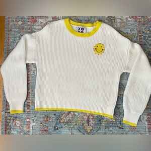 Women’s Kerri Rosenthal sz M white knit sweater w/yellow smile EUC☀️